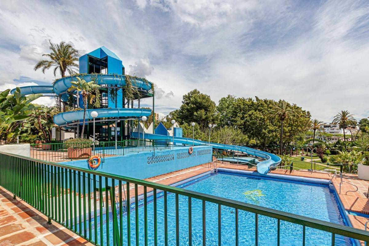 797 Holiday Rentals - Benalbeach- Moderno Piso Para 5 Con Vistas Al Mar 贝纳尔马德纳 外观 照片