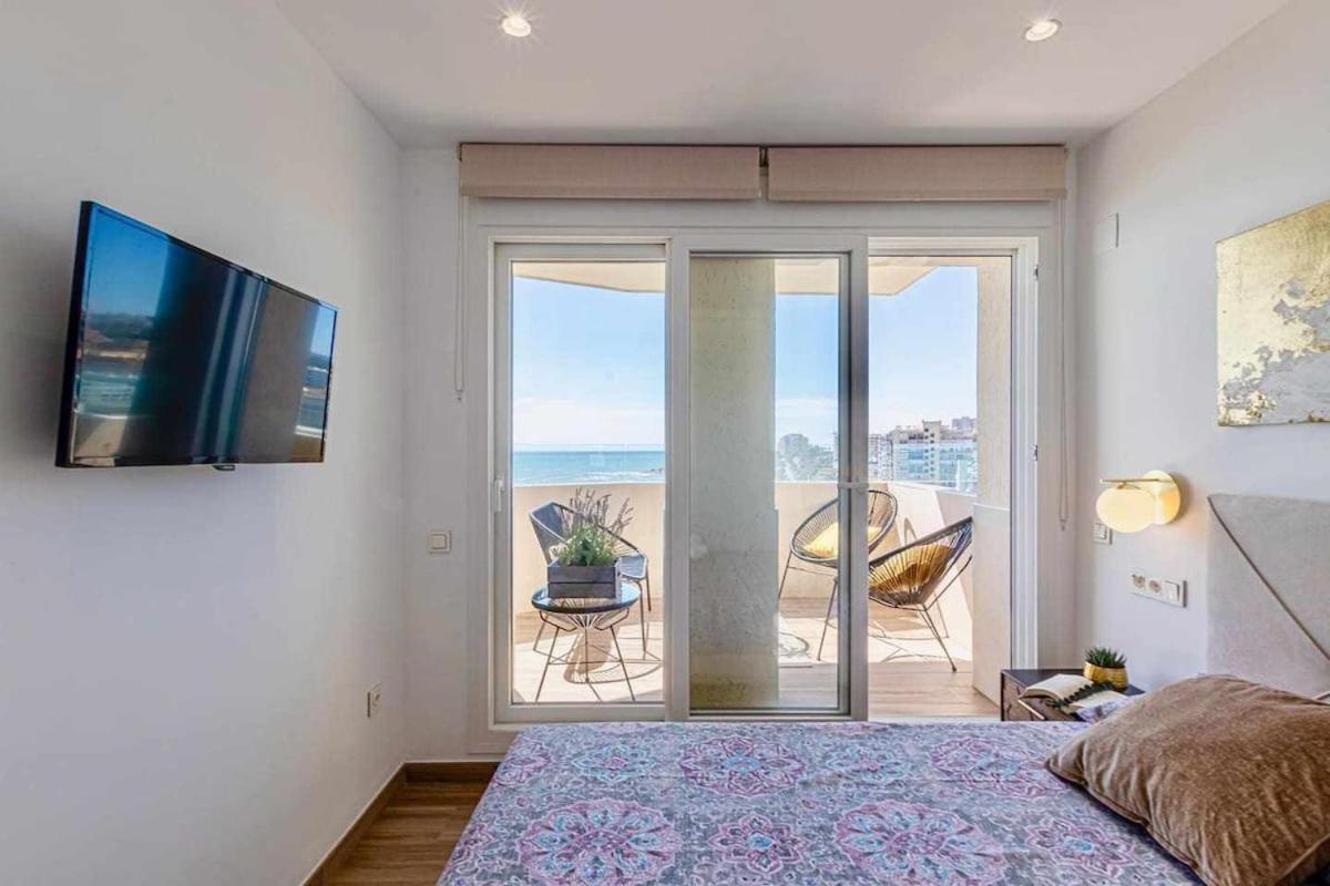 797 Holiday Rentals - Benalbeach- Moderno Piso Para 5 Con Vistas Al Mar 贝纳尔马德纳 外观 照片