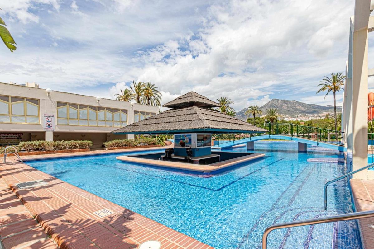 797 Holiday Rentals - Benalbeach- Moderno Piso Para 5 Con Vistas Al Mar 贝纳尔马德纳 外观 照片