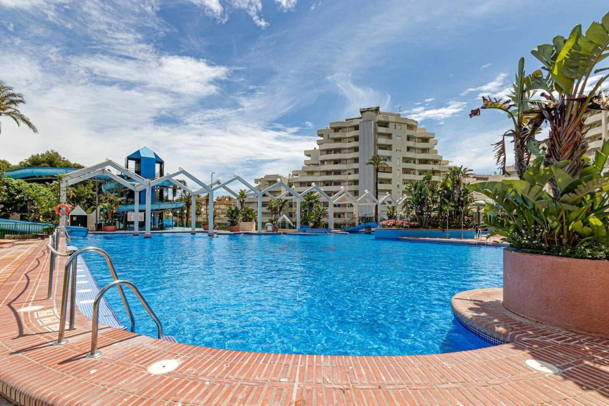 797 Holiday Rentals - Benalbeach- Moderno Piso Para 5 Con Vistas Al Mar 贝纳尔马德纳 外观 照片